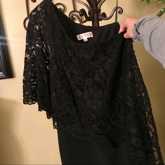 Black Lace One Shouldered Cape Cocktail Dress!🖤. - Picture 2 of 8